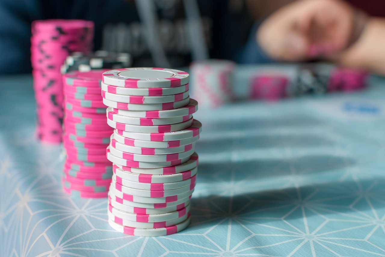 Pottodds Och Insatsstorlek: Hörnstenarna I Pokerstrategin